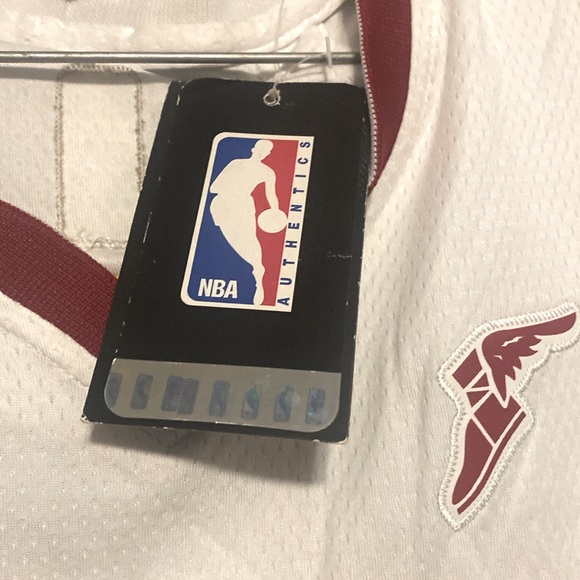 LeBron James 23 NBA Finals Nike Team Cavaliers Jersey Size L ( Length +4 ) - Picture 5 of 8